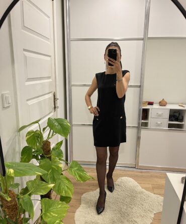 Gold Düğme Detaylı Kolsuz Mini Elbise